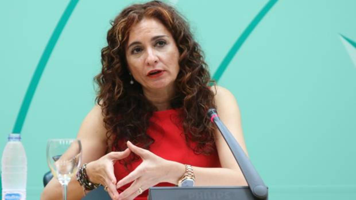 La Consejera de Hacienda y Administración Pública, María Jesús Montero