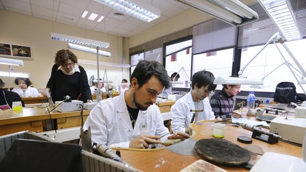 La Junta espera que la Escuela de Joyería de Córdoba sea Centro de Referencia Nacional este año