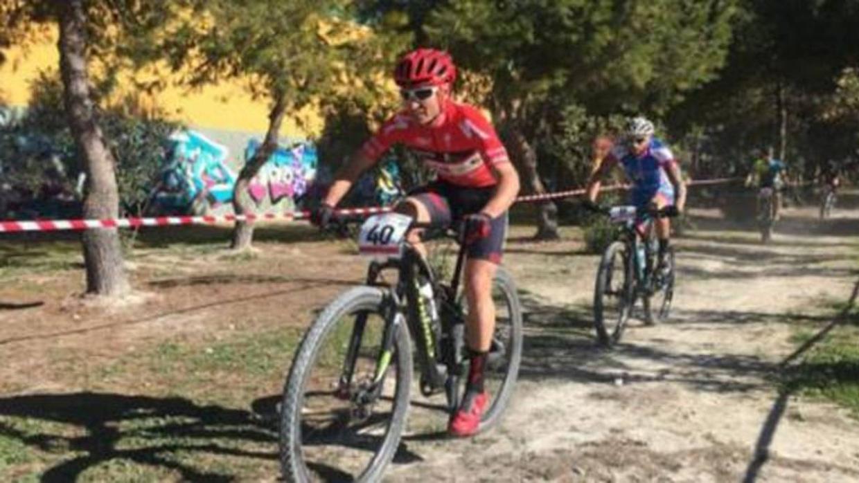 Varios corredores, en la última edición del Circuito Provincial BTT