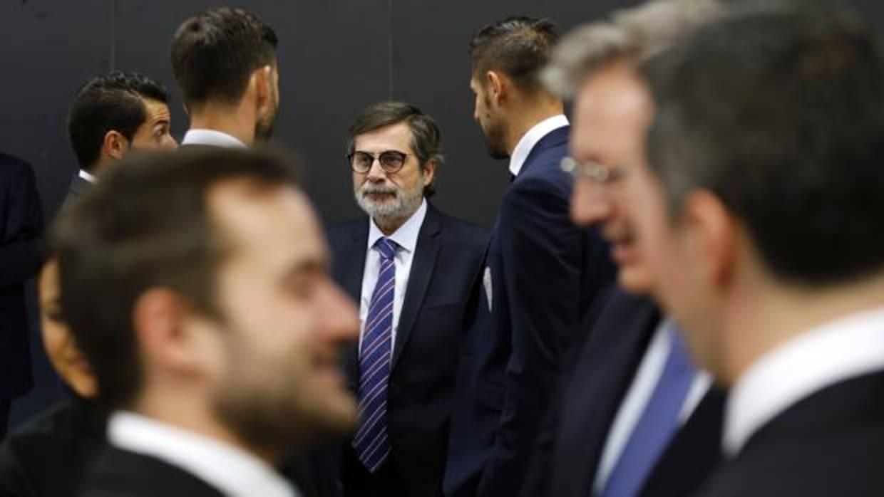 El máximo accionista, Carlos González, y el presidente, Alejandro González, en diciembre de 2016