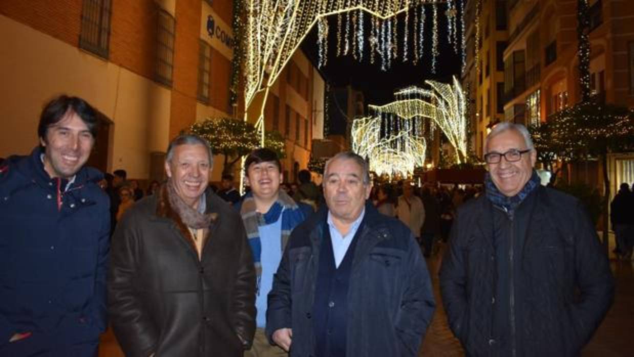 Directivos de Grupo Ximénez, ayer en el encendido del alumbrado en Puente Genil