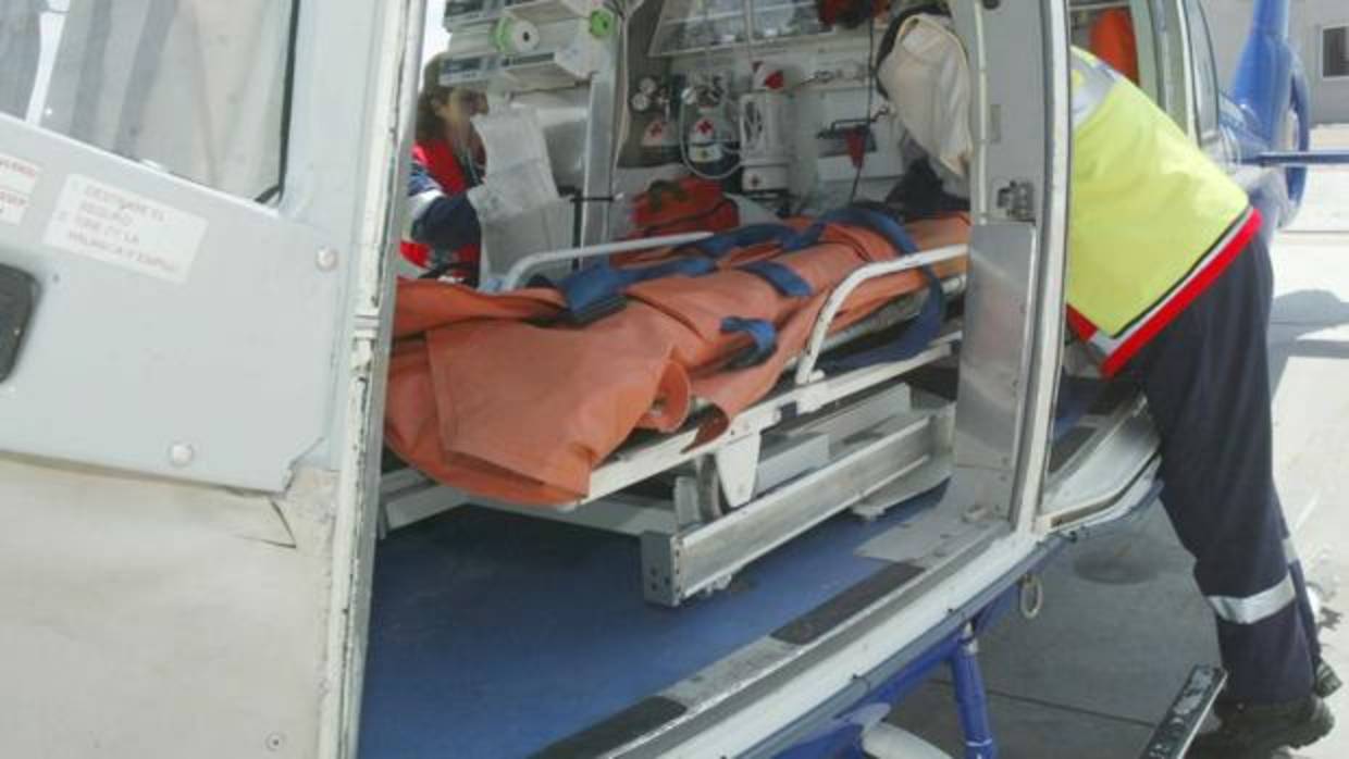 Un helicpótero sanitario como en el que ha sido evacuado el herido