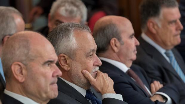 Chaves, Griñán, Zarrías y Viera, en la sesión de este viernes