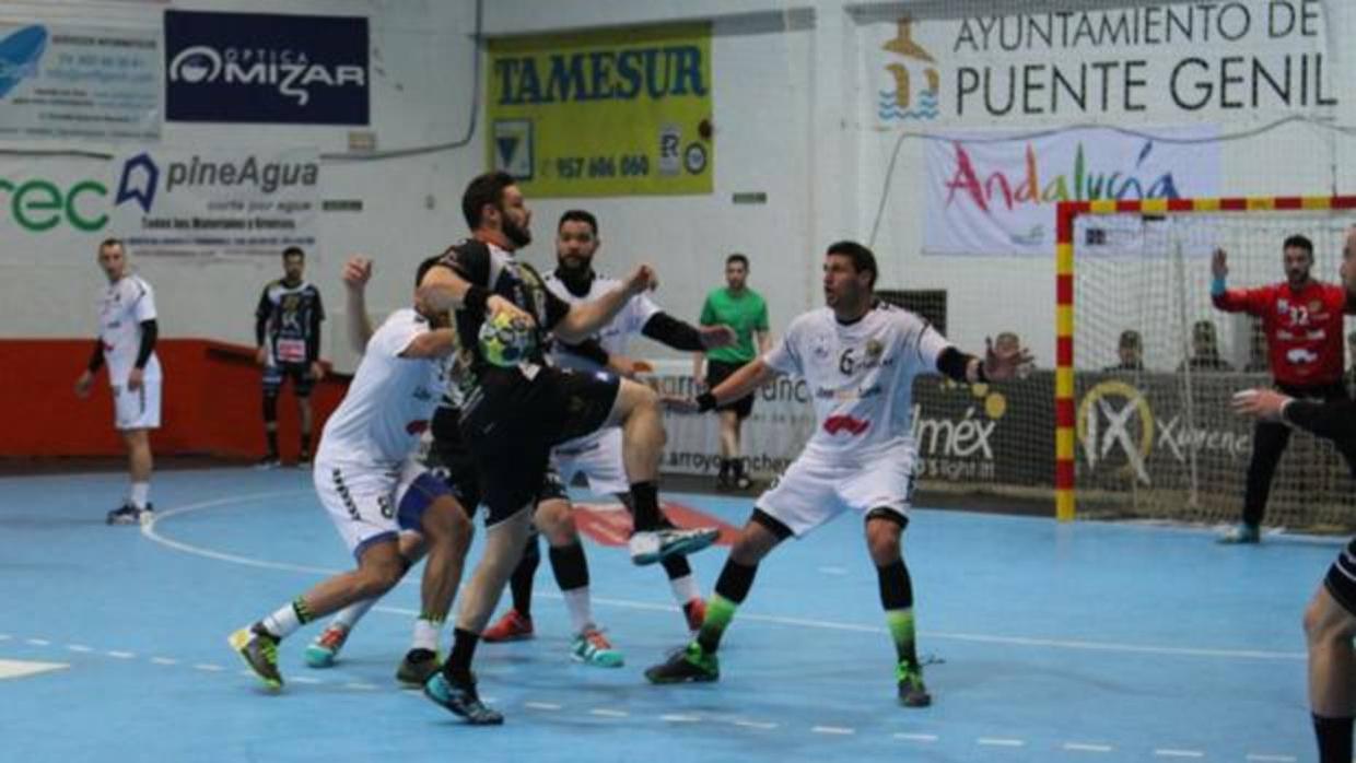 Un ataque del Ángel Ximénez frente al Ciudad Encantada