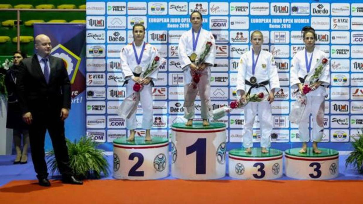 Julia Figueroa, en el podio