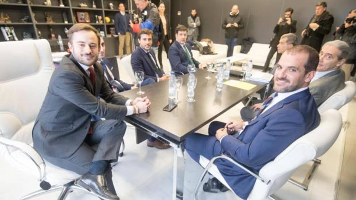 El expresidente del Córdoba Alejandro González,a la izquierda