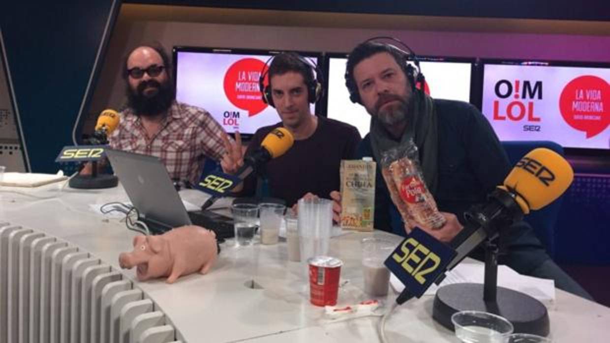 Ignatius Farray, David Broncano y Quequé, conductores del programa de la Cadena Ser
