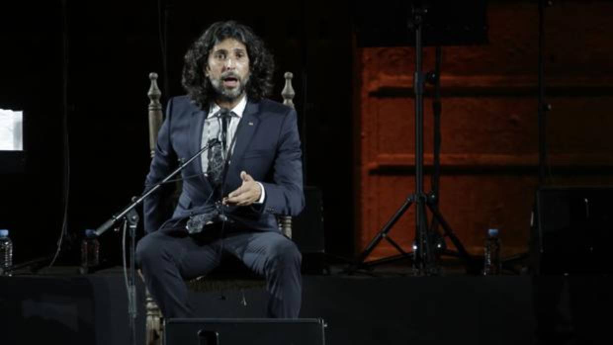 Actuación del cantaor onubense Arcángel