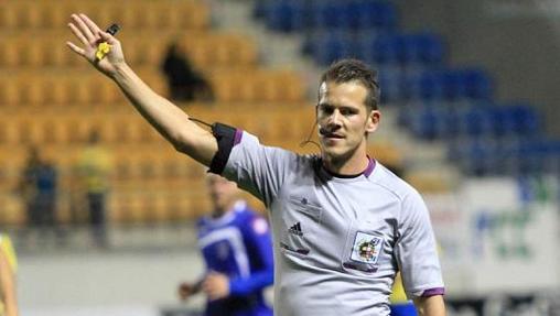 Pulido Santana, el árbitro del partido