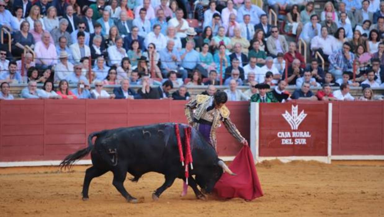 Morante de la Puebla, en un momento de la faena a su primer toro