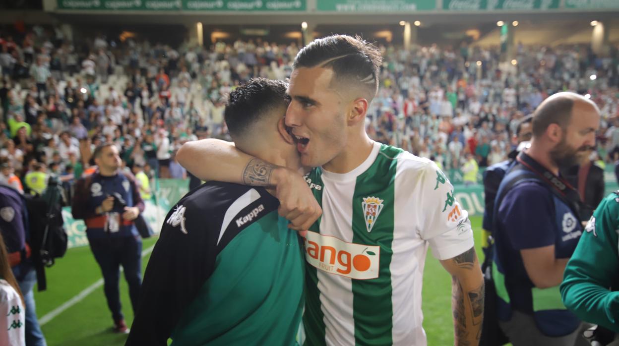 Sergi Guardiola celebra la permanencia y ha sido elegido en el once ideal de la temporda