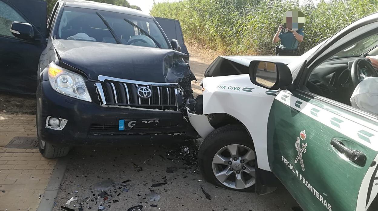 Imagen de cómo han quedado los dos vehículos.