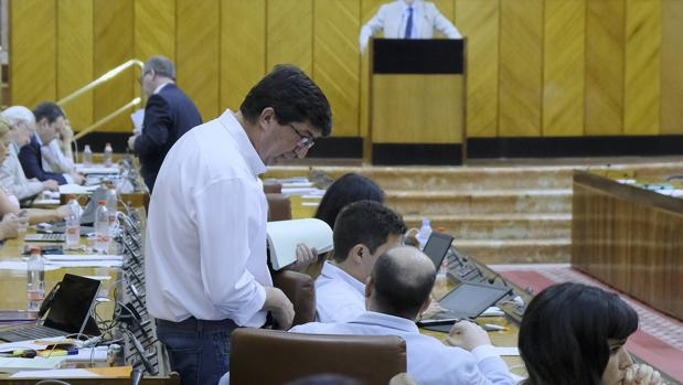 Ciudadanos libra su batalla interna en seis provincias este domingo