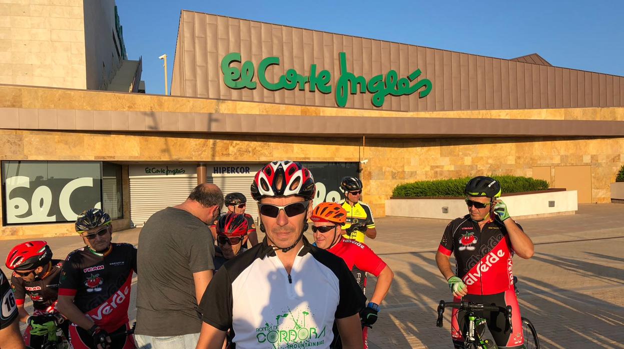 José Rodríguez, antes de comenzar su viaje a Santiago de Compostela