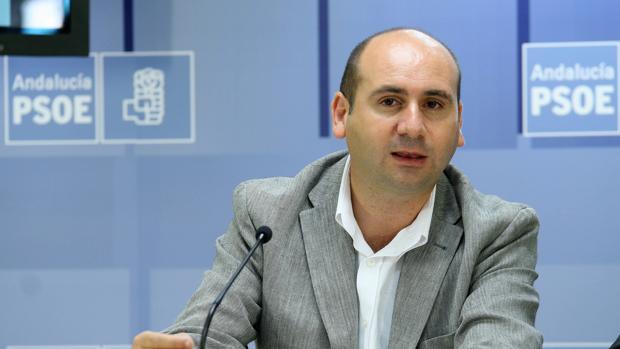 El PSOE sale en defensa de Javier Carnero: «El PP ejerce una oposición de infamias»