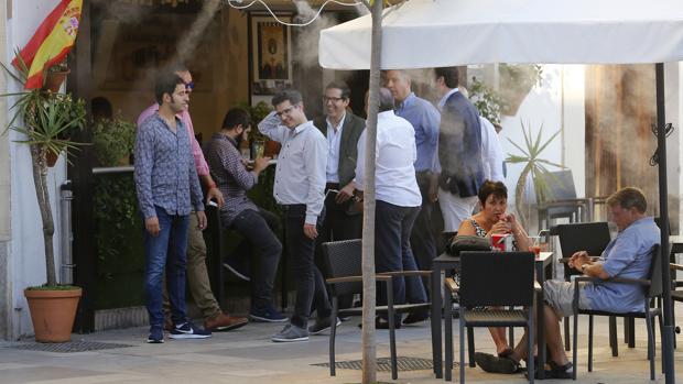 El Movimiento Ciudadano exige al Ayuntamiento de Córdoba que cumpla los acuerdos de la mesa de veladores
