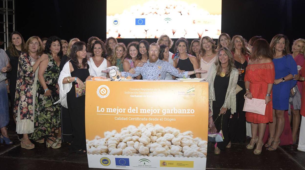 Los asistentes a la cena disfrutaron de una degustación de productos andaluces en el campo de golf
