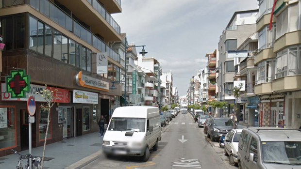 Apuñala a su pareja y se fuga por un tubo en Torre del Mar