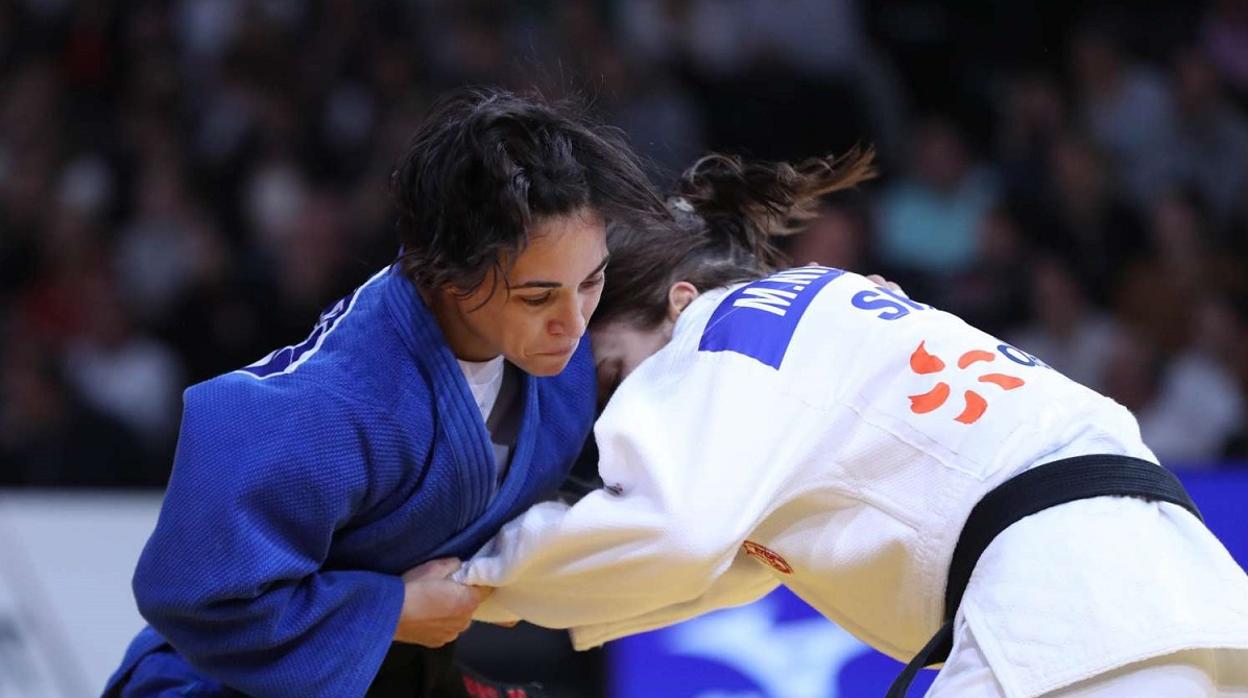 La cordobesa Julia Figueroa, este jueves, ante Milica Nikolic en el Mundial del Bakú