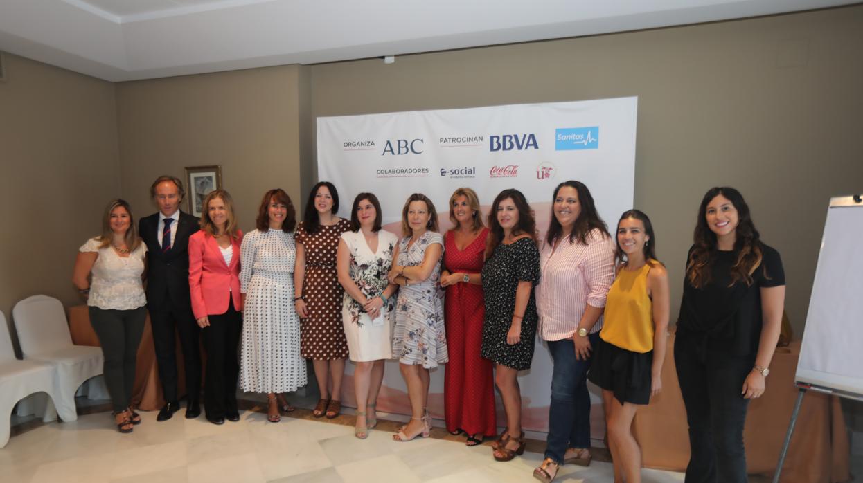 Beatriz Codes (Coca-Cola European Partners), José Luis Gutiérrez (Sanitas), Marina Rosales (Universidad de Sevilla), Rosario Oldegui (BBVA), Dolores Salmerón (BBVA), María Dolores Viejo (Clece), María José Pérez (ITM Testing Spain), Noemí Lillo (Limpiezas Reyes y Alcántara SL), Desirée Rodríguez (4 Ojos Wines), Olga María Sánchez (4 Ojos Wines), Inmaculada Pérez (Imaginarq) y Paula Juliá (Geographica)