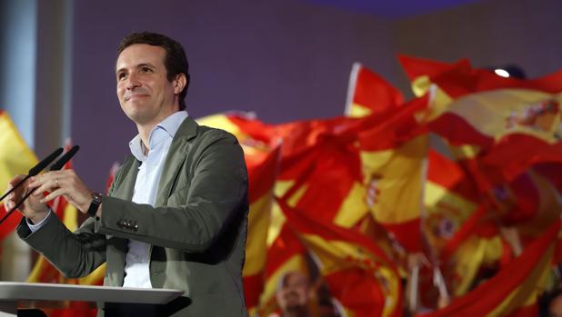 Pablo Casado plantea devolver la titularidad de la Policía y las prisiones al Estado