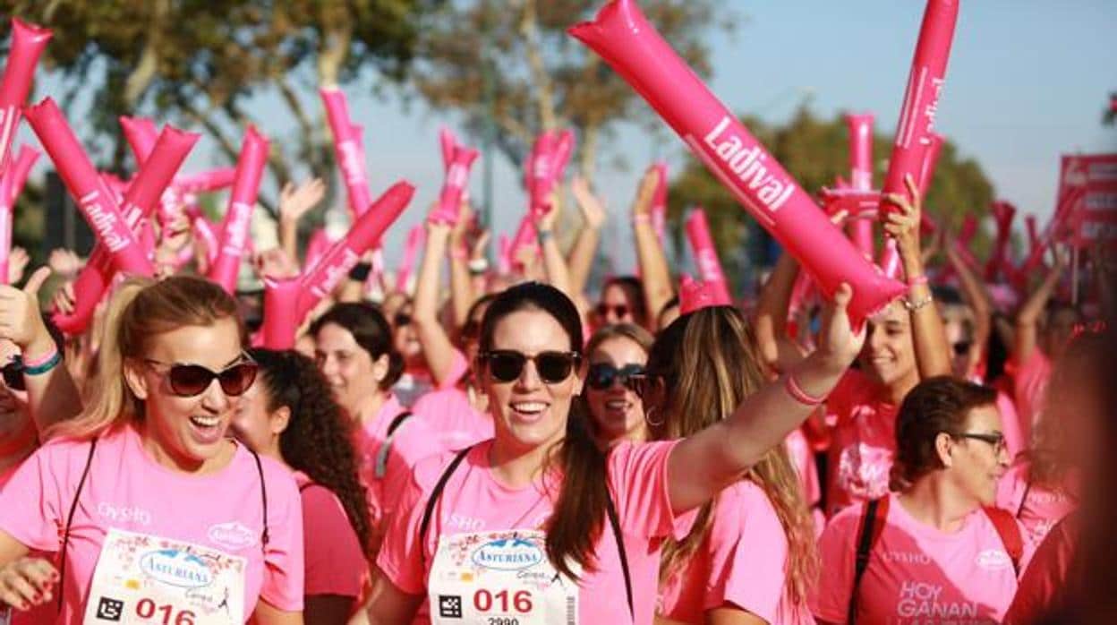 Carrera de la Mujer contra el cáncer de mama celebrada en Sevilla