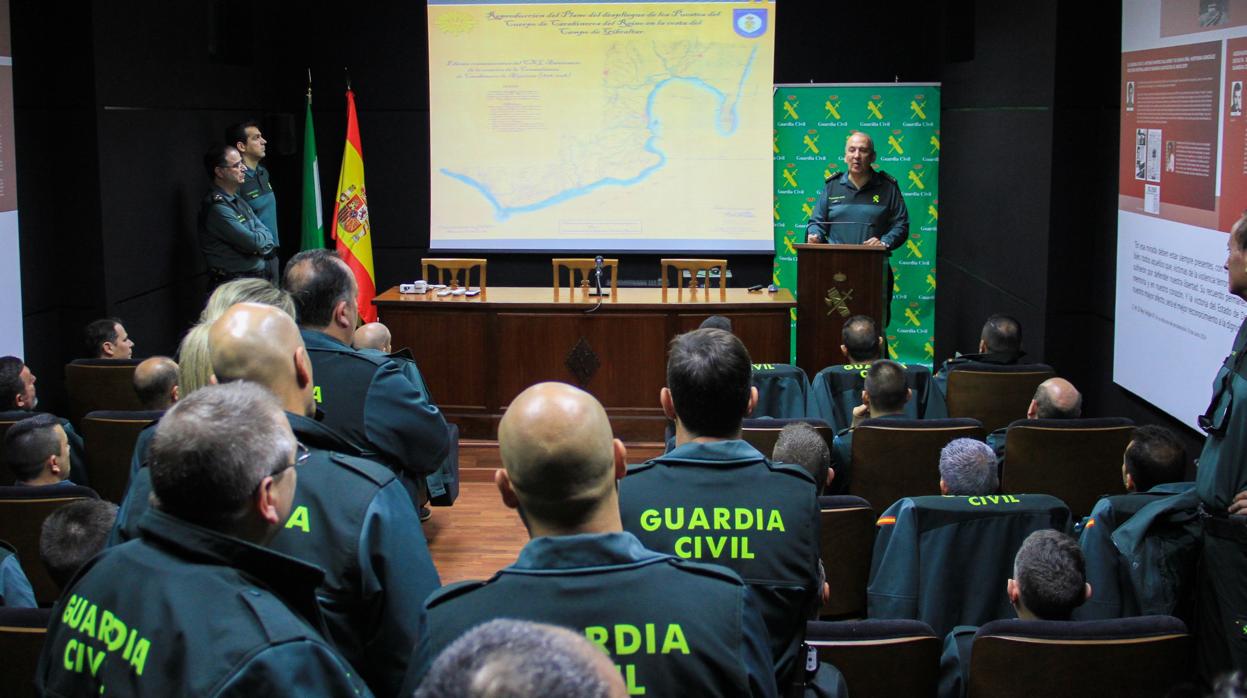 Imagen de la recepción ofrecida a los nuevos agentes en la Comandancia de Algeciras.