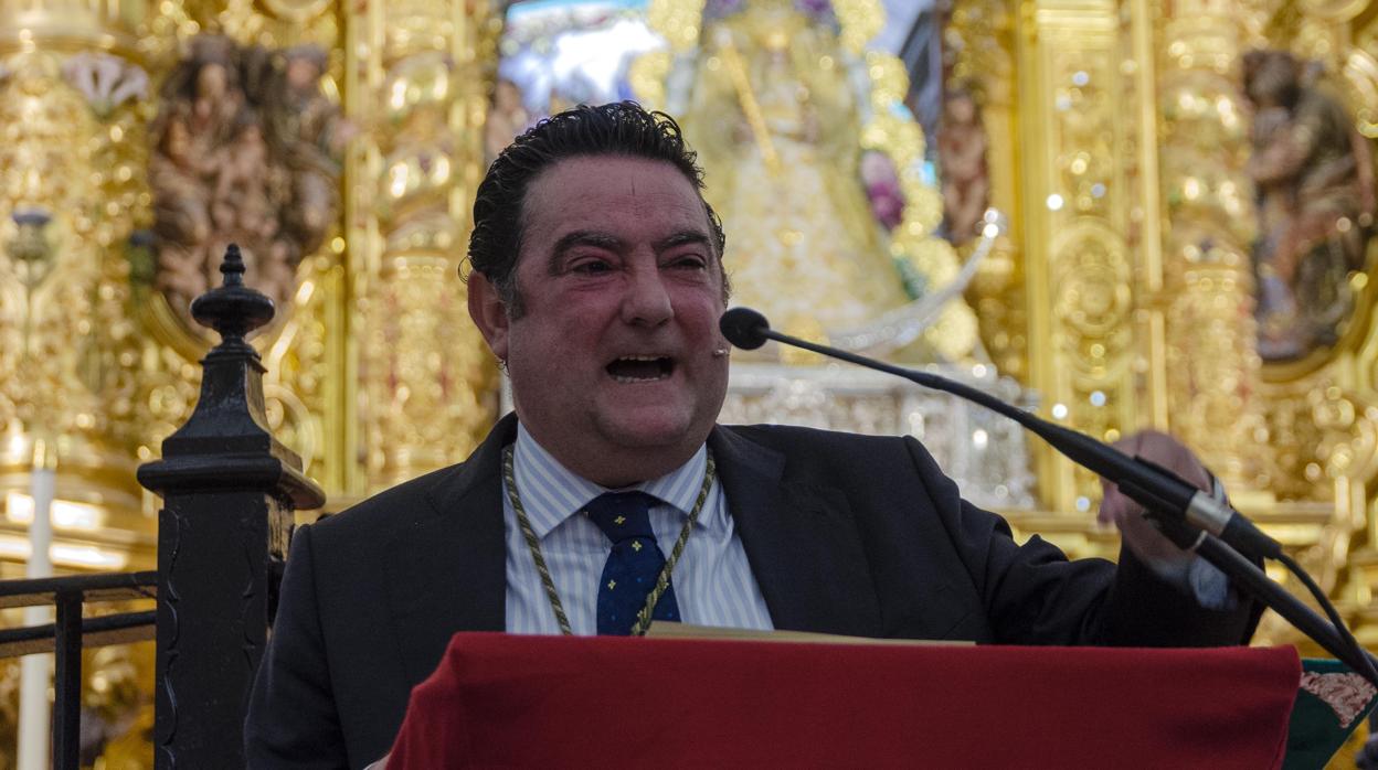 Rafael González Serna en un momento de su exaltación