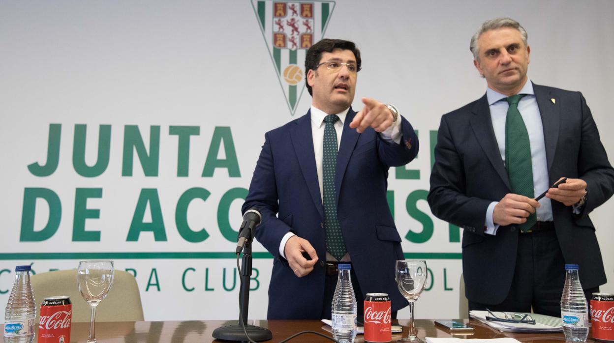 El presidente del Córdoba, Jesús León, en la última Junta general de Accionistas del CCF