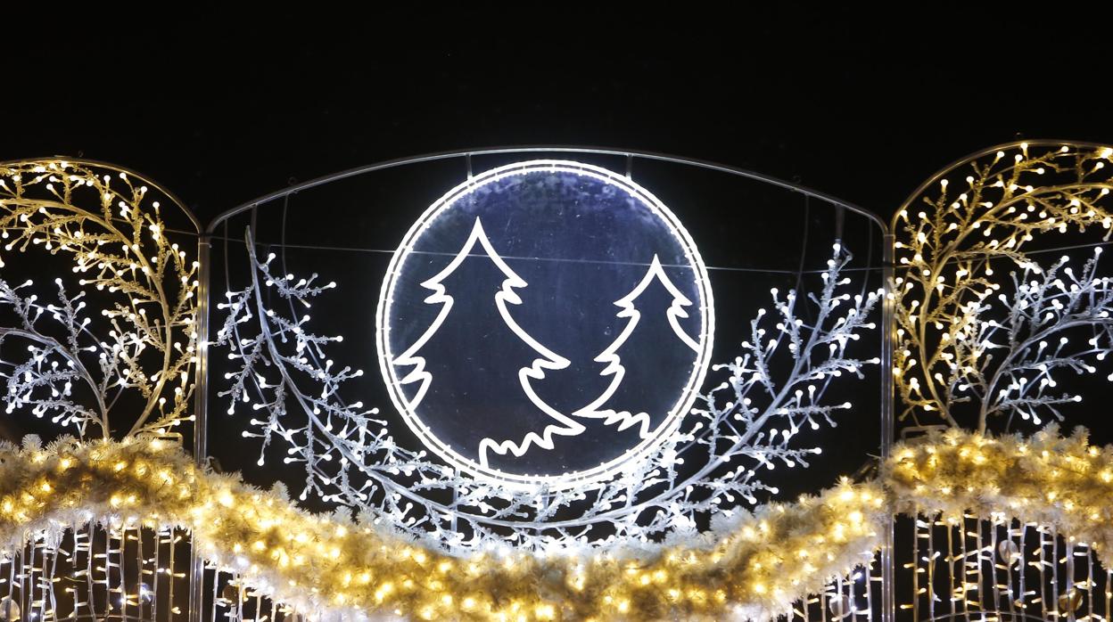 Adornos del nuevo alumbrado navideño