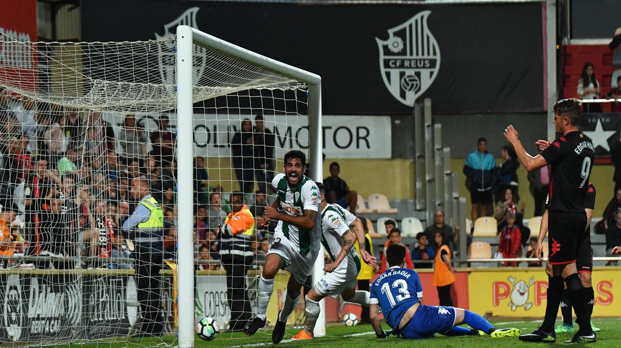 Aythami celebra el gol de la victoria del Córdoba en Reus al final de la pasada temporada