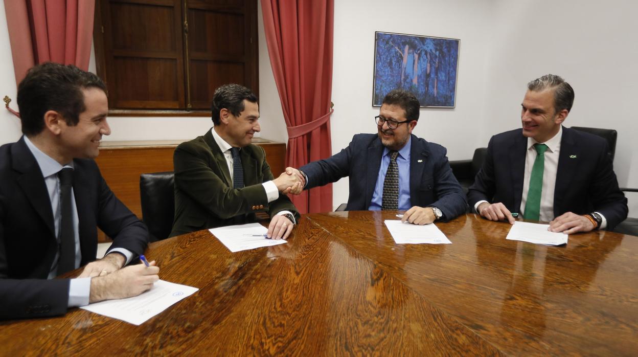 Acuerdo entre el PP y Vox para la investidura de Juan Manuel Moreno Bonilla como presidente de la Junta de Andalucía