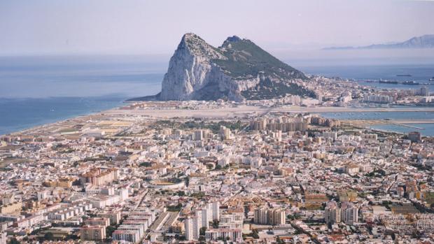 La Línea teme el desplome de la libra tras el rechazo al acuerdo del Brexit