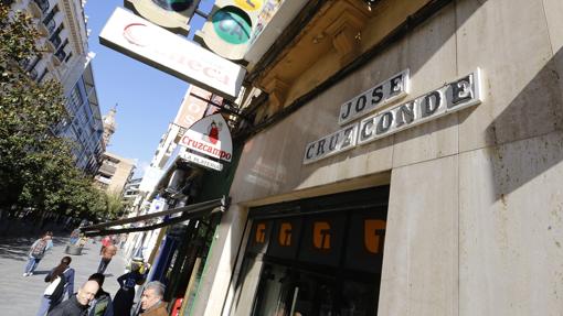 Rótulo de la calle Cruz Conde