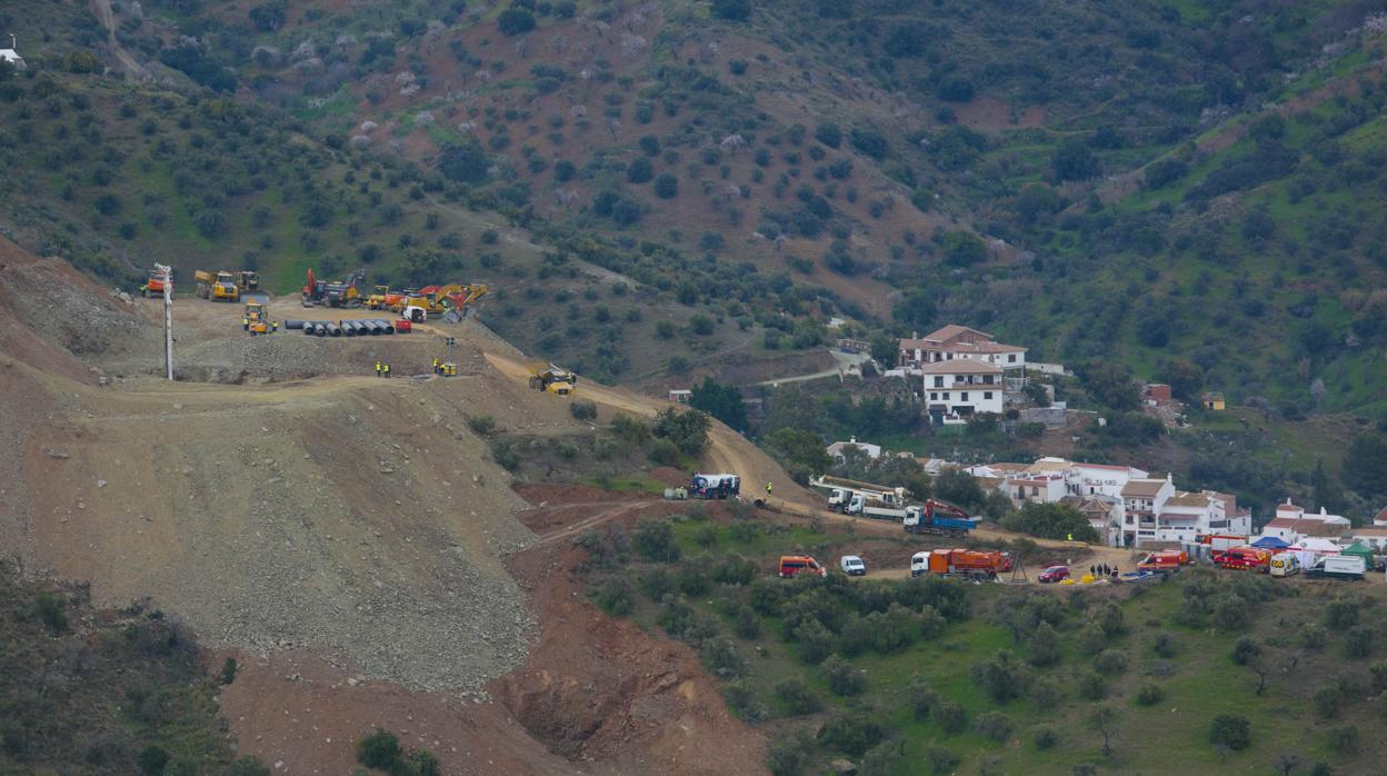 La perforadora en la finca de Totalán