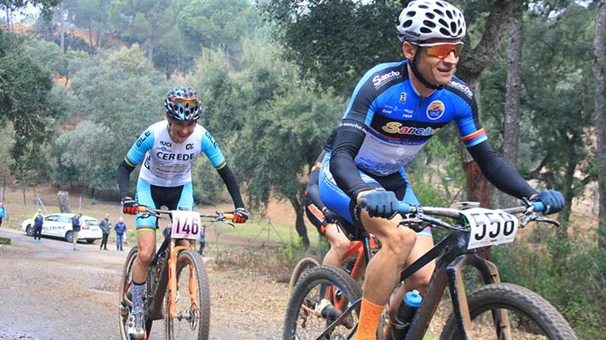 Marga Fullana en un tramo de la carrera