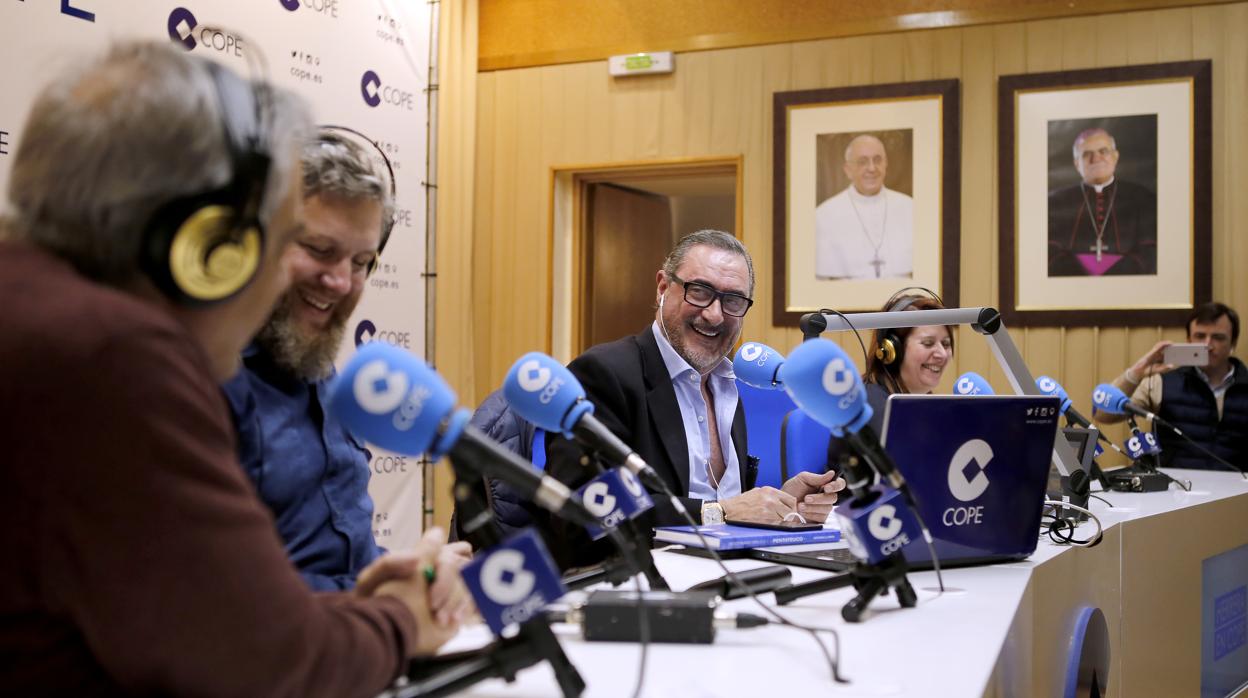 El programa «Herrera en Cope», desde el Palacio Episcopal de Córdoba