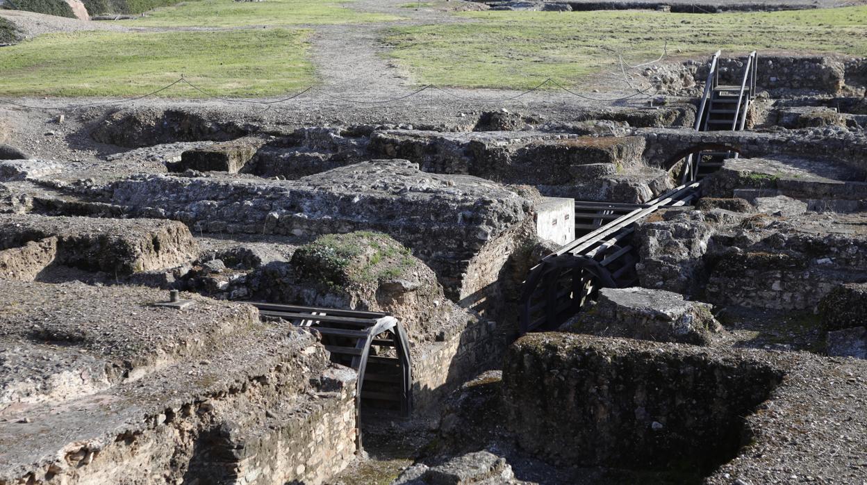 Las ruinas del yacimiento de Cercadilla, junto a la estación