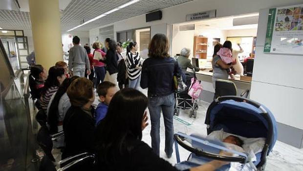 El PSOE ocultaba medio millón de andaluces en las listas de espera del Servicio Andaluz de Salud