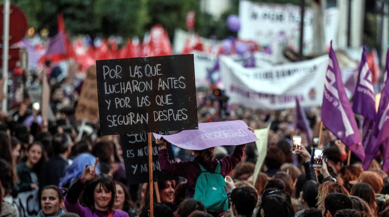 Manifestación convocada por el movimiento feminista con motivo del Día de la Mujer en Sevilla en 2018