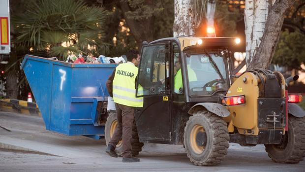 Muere un trabajador de 33 años atropellado por un camión en un planta de reciclaje en Granada