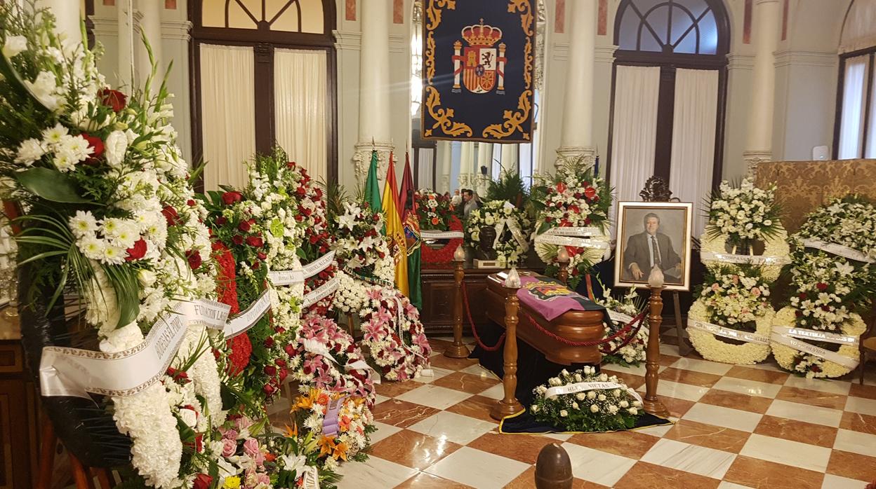 Capilla ardiente en el Ayuntamiento de Málaga
