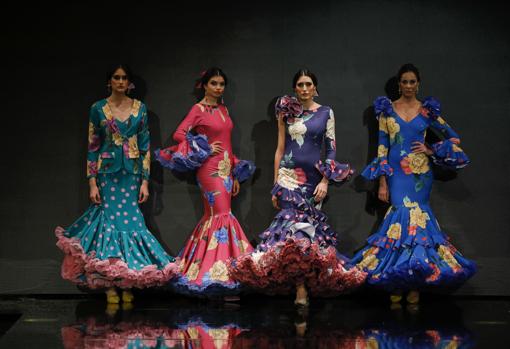 Muchos diseñadores apuestan por combinar estampados