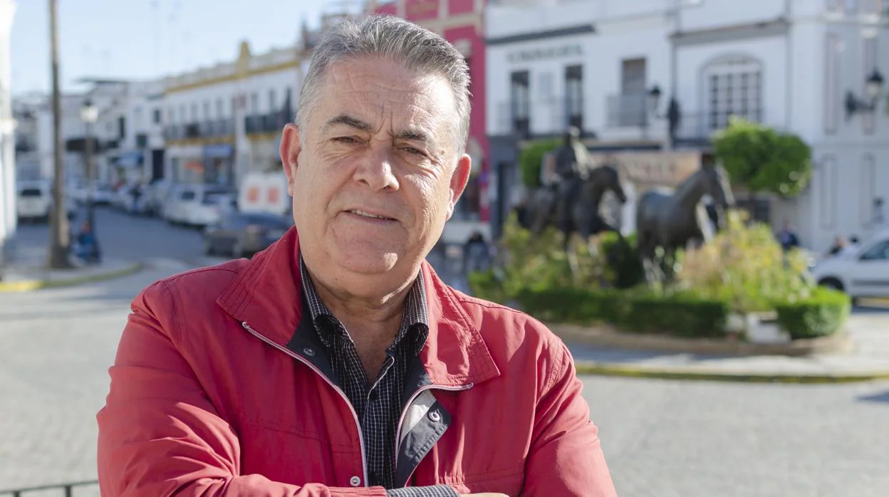 Francisco Bella Galán, el que fuera alcalde de Almonte durante 20 años, vuelve a presentarse a unas elecciones