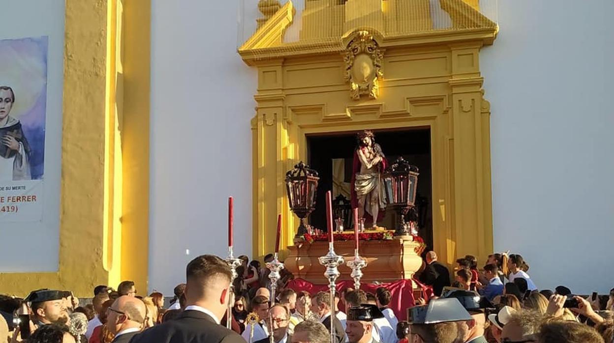 Salida procesional de Nuestro Padre Jesús de los Afligidos en su Sagrada Presentación al Pueblo