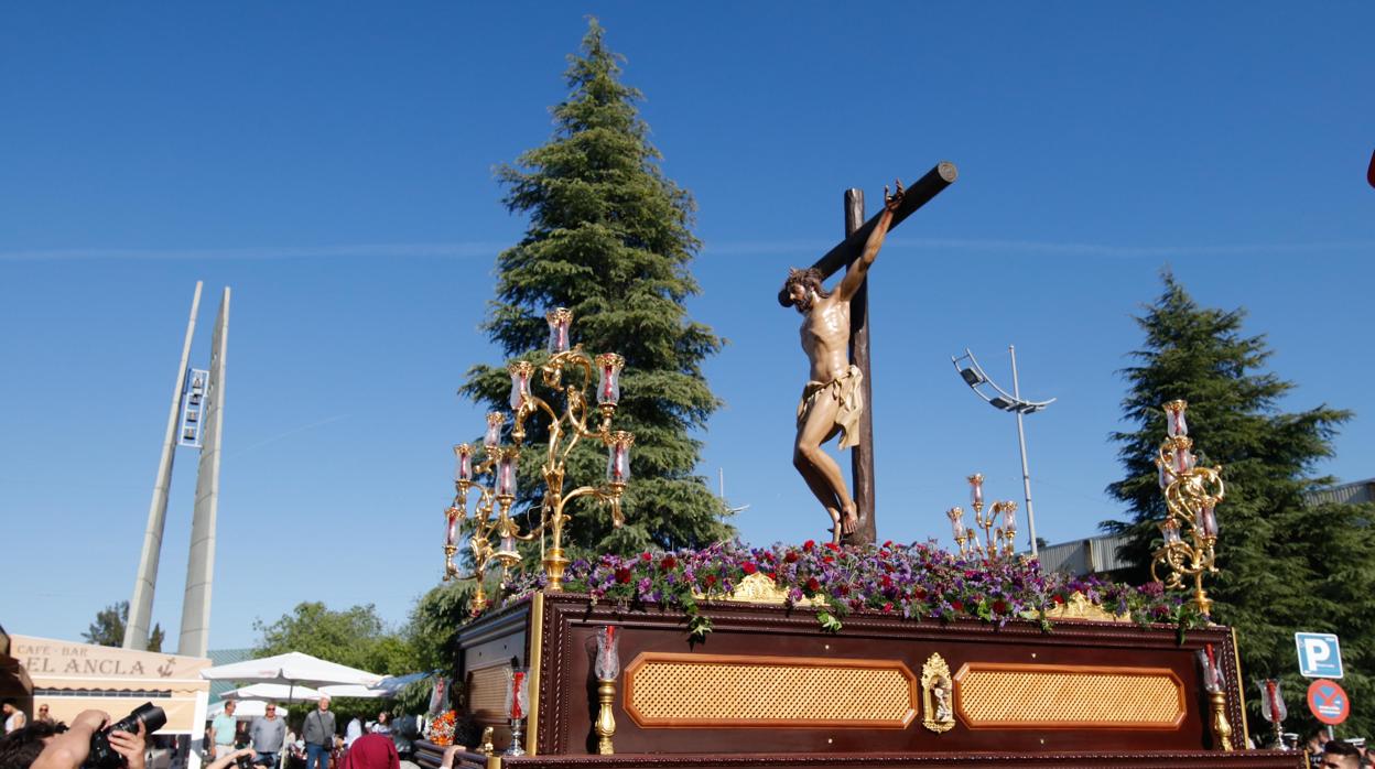 Salida procesional del Cristo de las Lágrimas del Figueroa durante su salida procesional