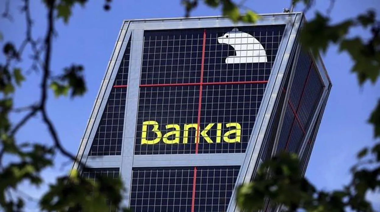 Los demandantes piden a Bankia la devolución de los gastos hipotecarias y una indemnización.