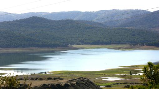 Las «playas» de Córdoba: lagos y pantanos para huir del calor en verano