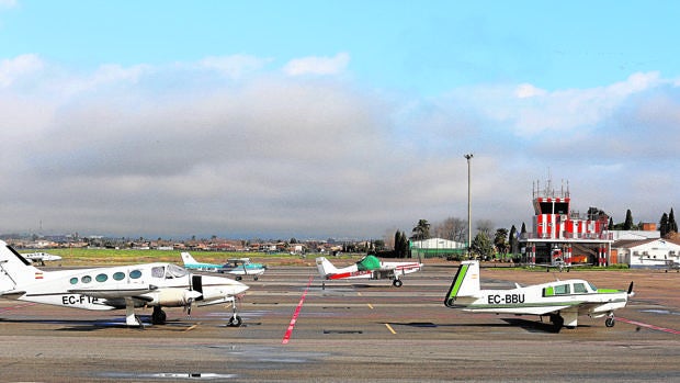 La ruta de vuelos regulares para el aeropuerto de Córdoba se demora y complica