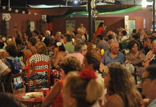 Una de las casetas del Real en la Feria de Málaga